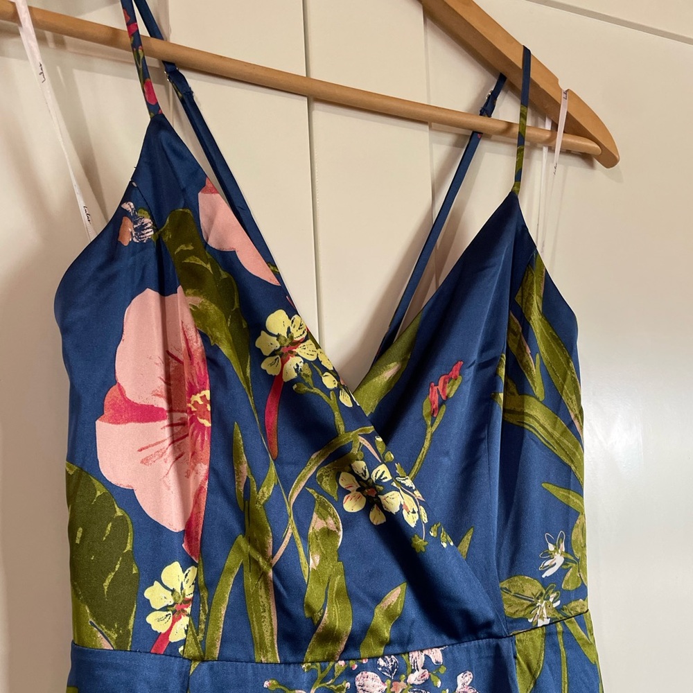NWT Lulu's Still the One Blue Floral Print Satin Maxi Dress